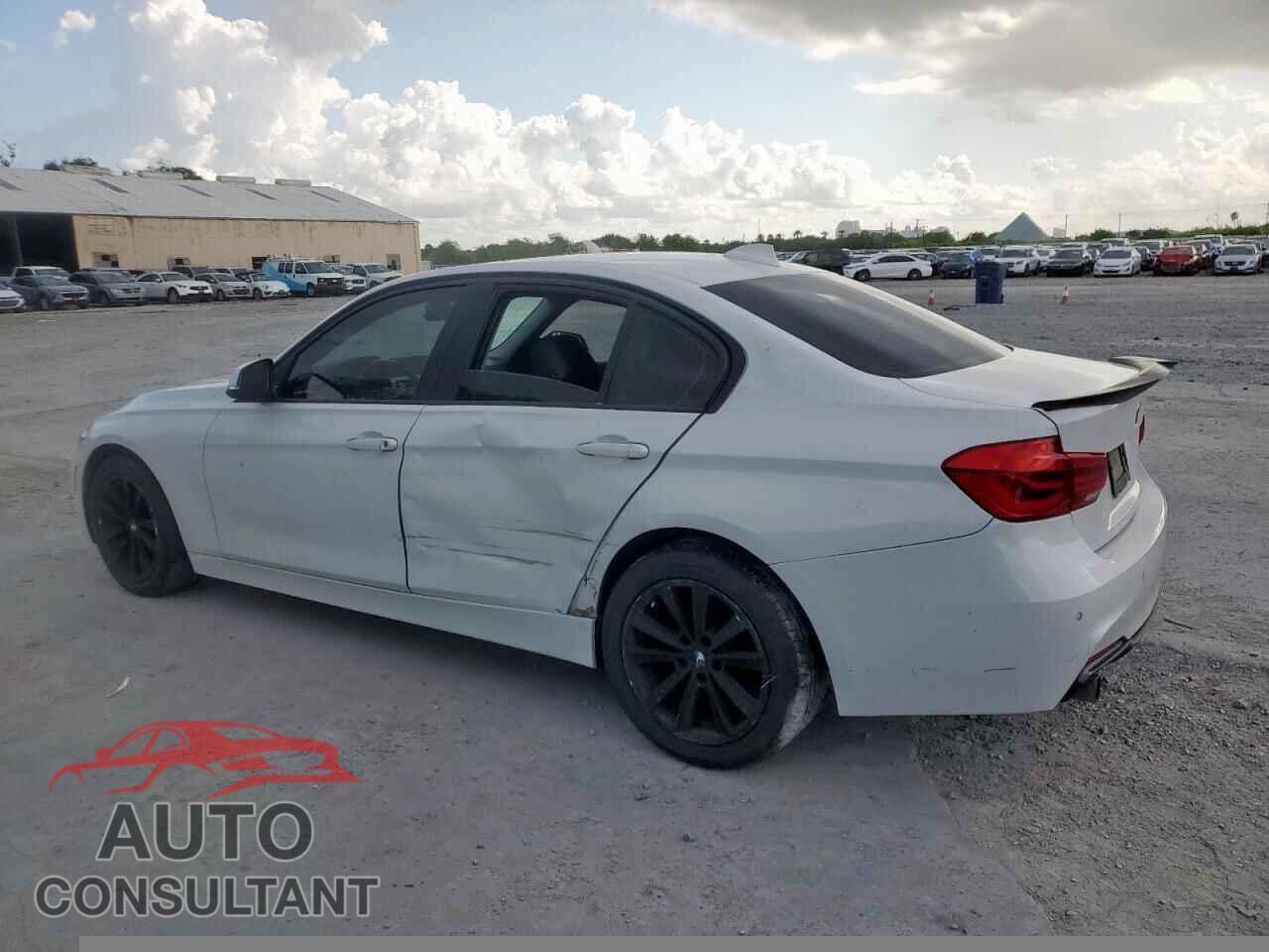 BMW 3 SERIES 2016 - WBA8E5G56GNU20245