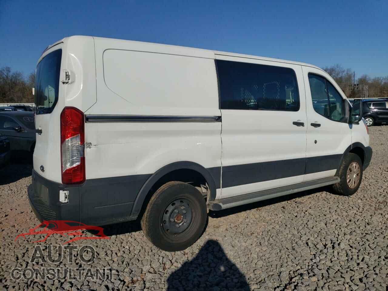 FORD TRANSIT 2019 - 1FTYR1YM5KKB52420
