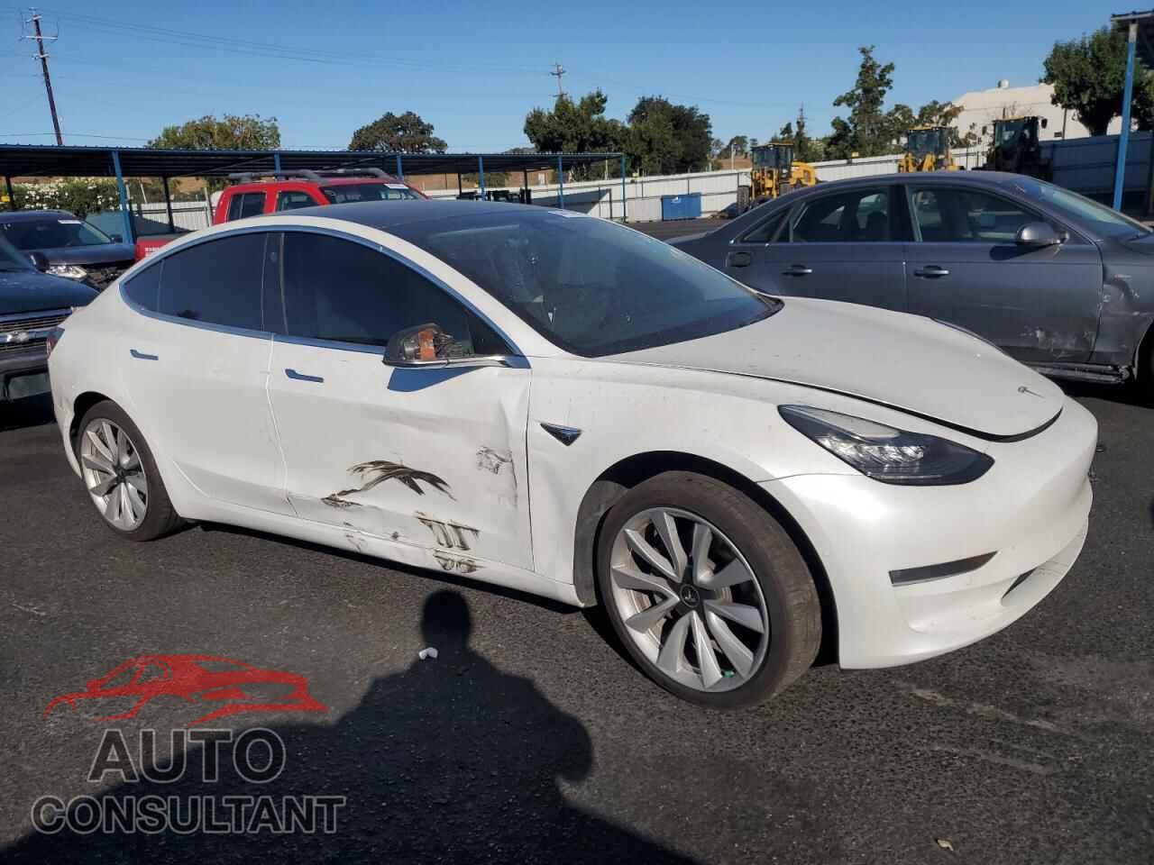 TESLA MODEL 3 2019 - 5YJ3E1EB8KF494918