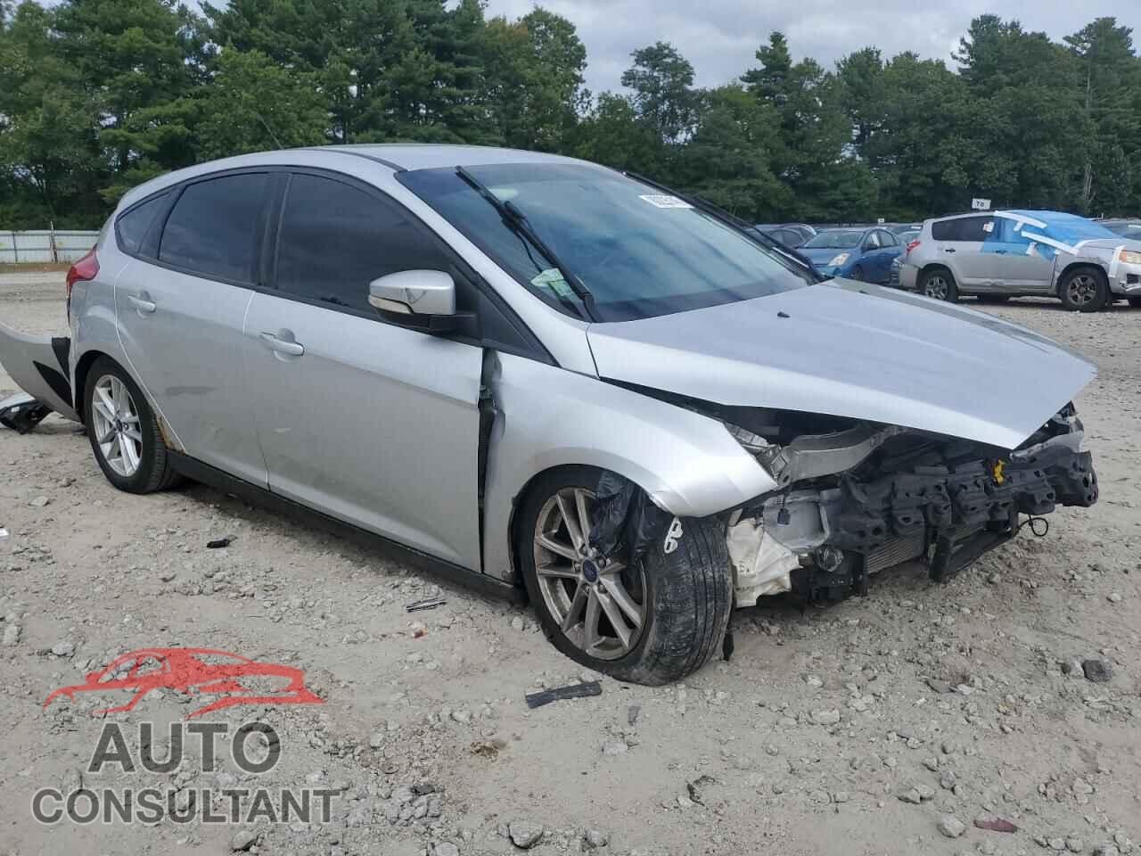 FORD FOCUS 2017 - 1FADP3K26HL311266