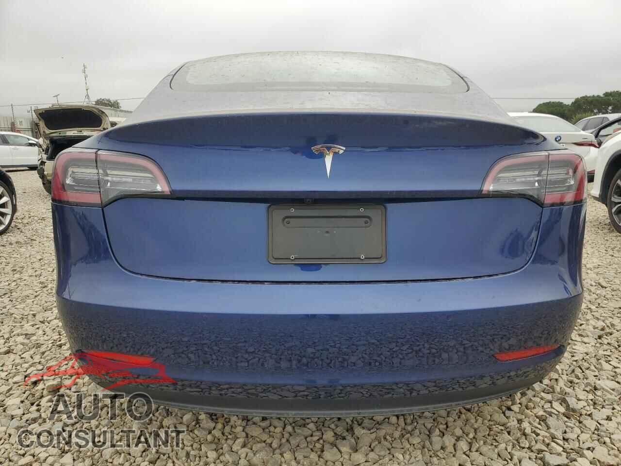 TESLA MODEL 3 2022 - 5YJ3E1EA8NF352208