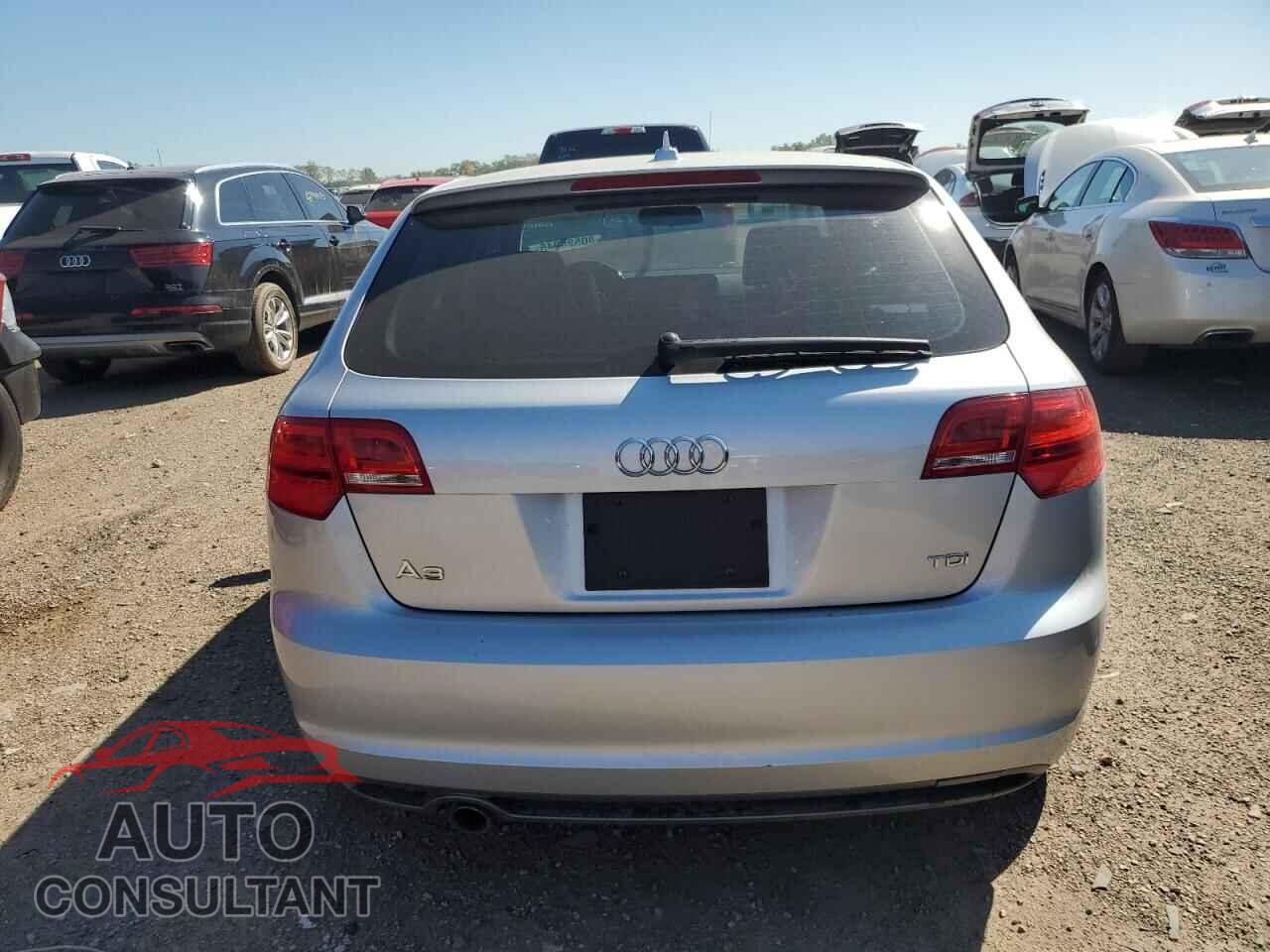 AUDI A3 2012 - WAUBJAFM0CA090123