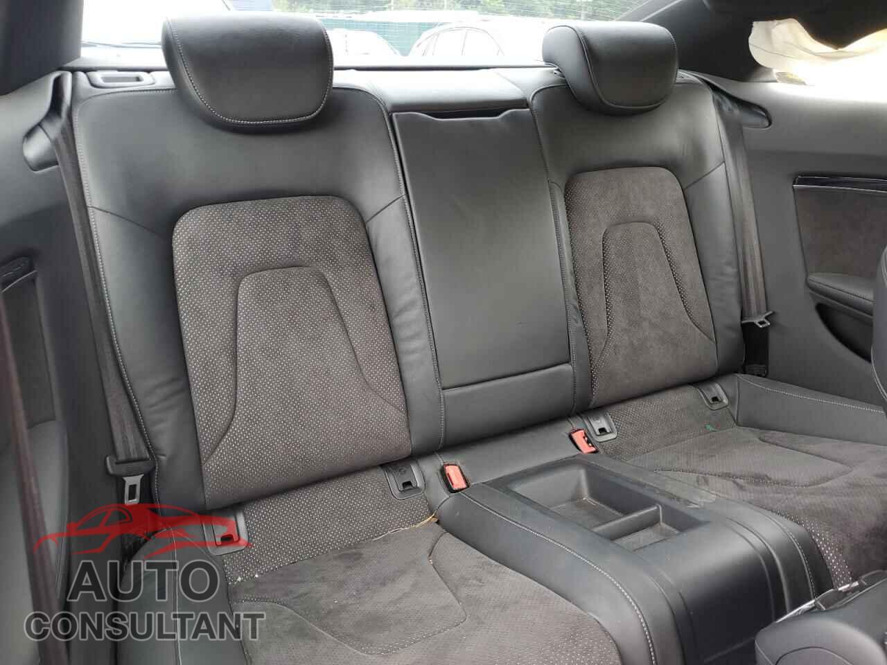AUDI A5 2014 - WAUSFAFR4EA053673