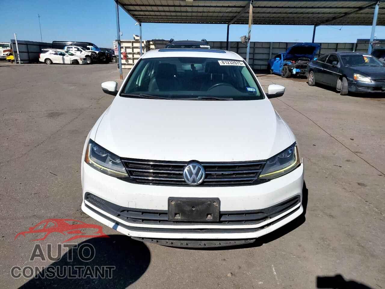 VOLKSWAGEN JETTA 2017 - 3VWDB7AJ7HM332003