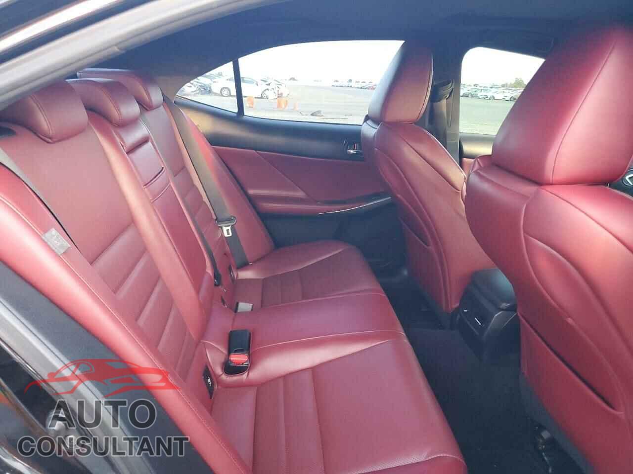 LEXUS IS 2014 - JTHBE1D24E5012401