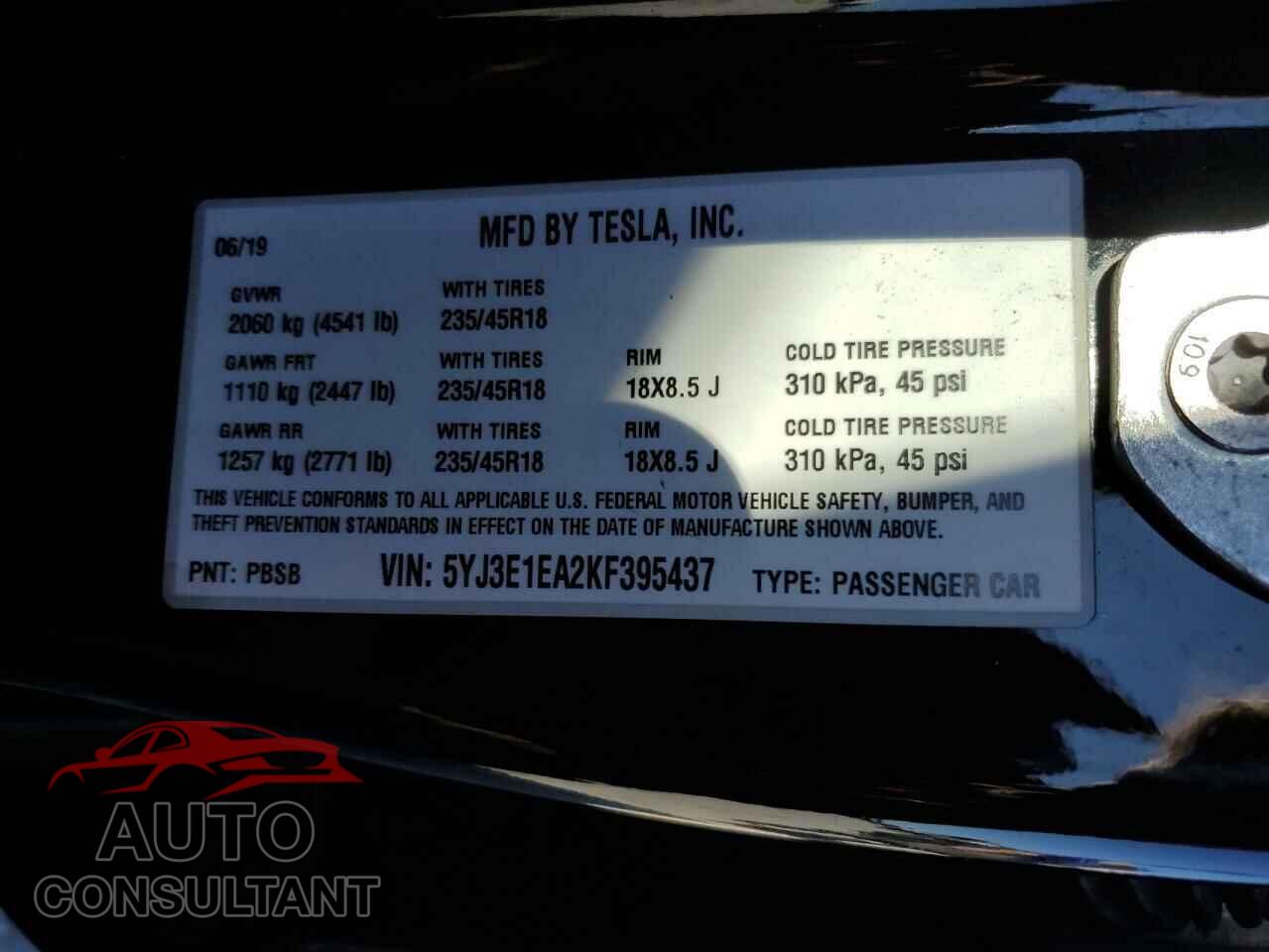 TESLA MODEL 3 2019 - 5YJ3E1EA2KF395437