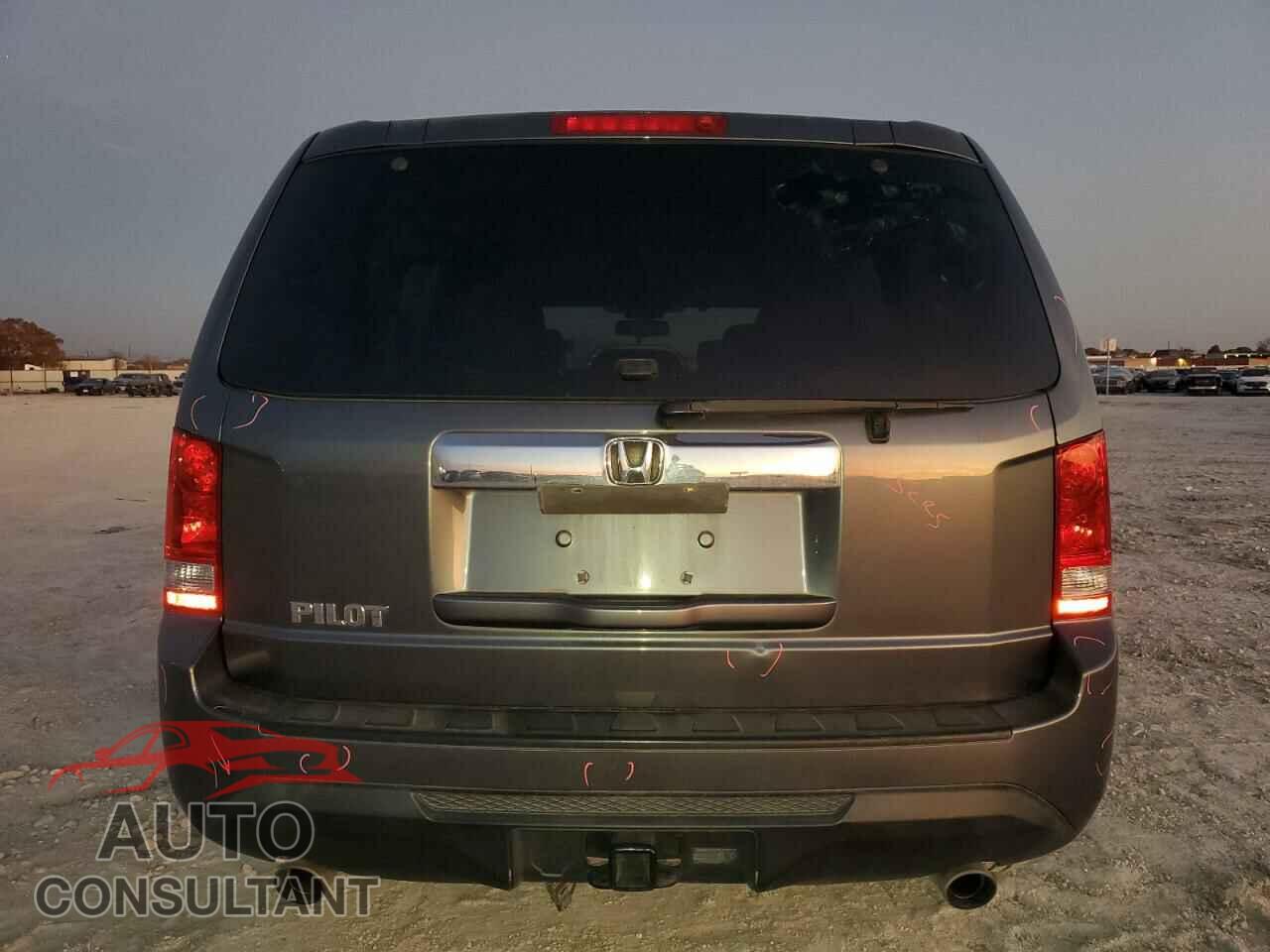 HONDA PILOT 2013 - 5FNYF3H62DB010449