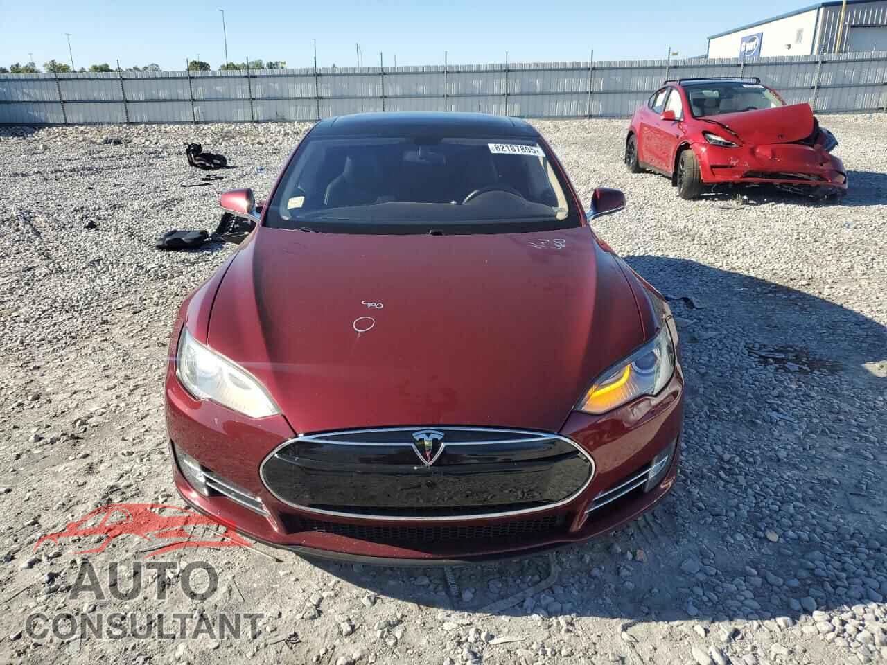 TESLA MODEL S 2012 - 5YJSA1DP3CFS00704