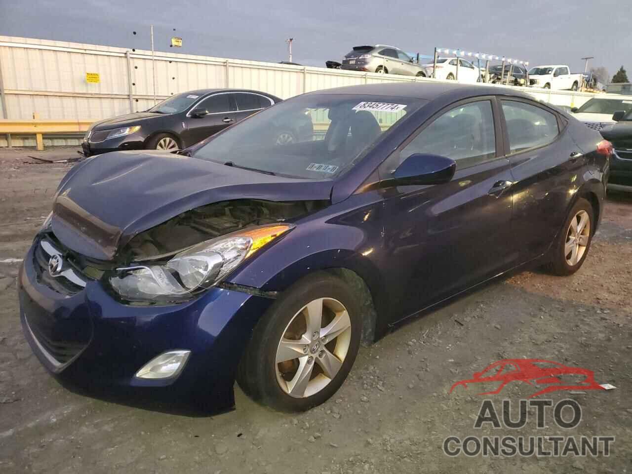 HYUNDAI ELANTRA 2013 - 5NPDH4AE3DH303021