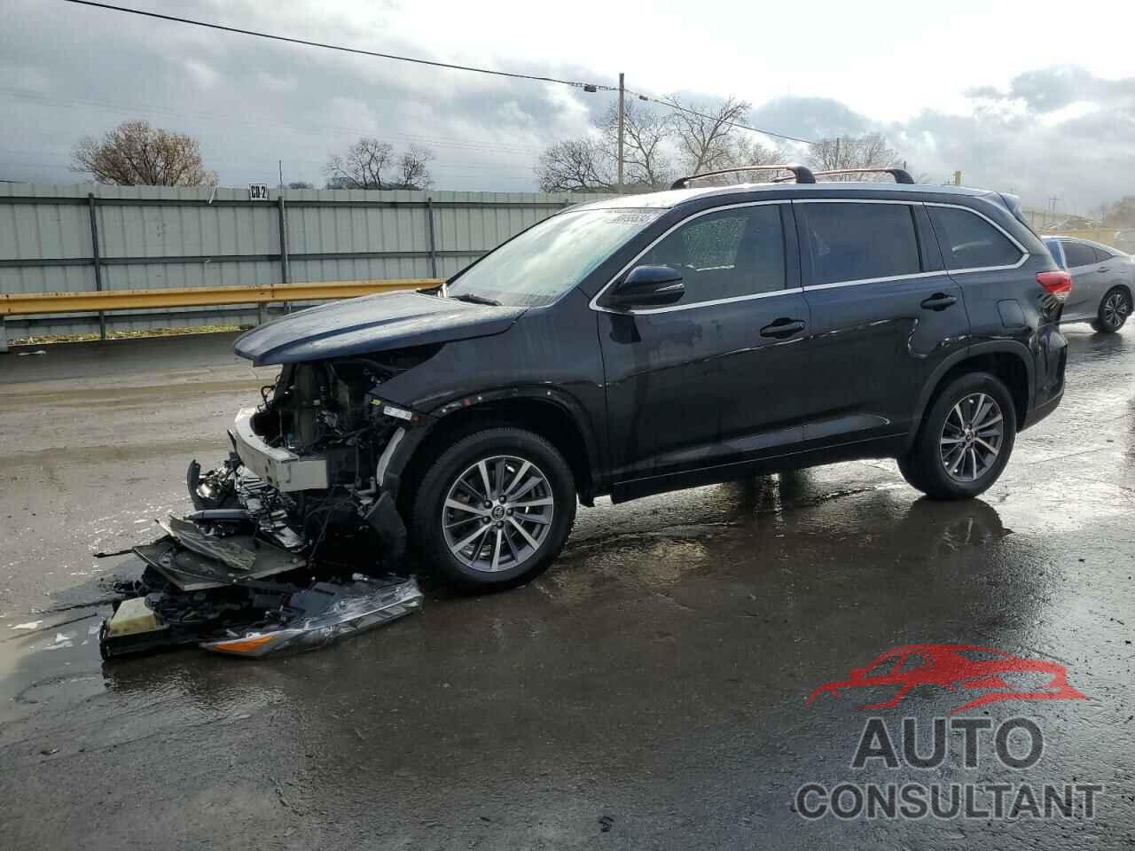 TOYOTA HIGHLANDER 2018 - 5TDKZRFH7JS532411