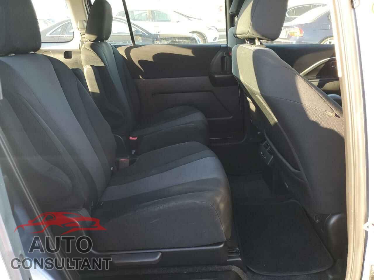 MAZDA 5 2013 - JM1CW2BL4D0145272