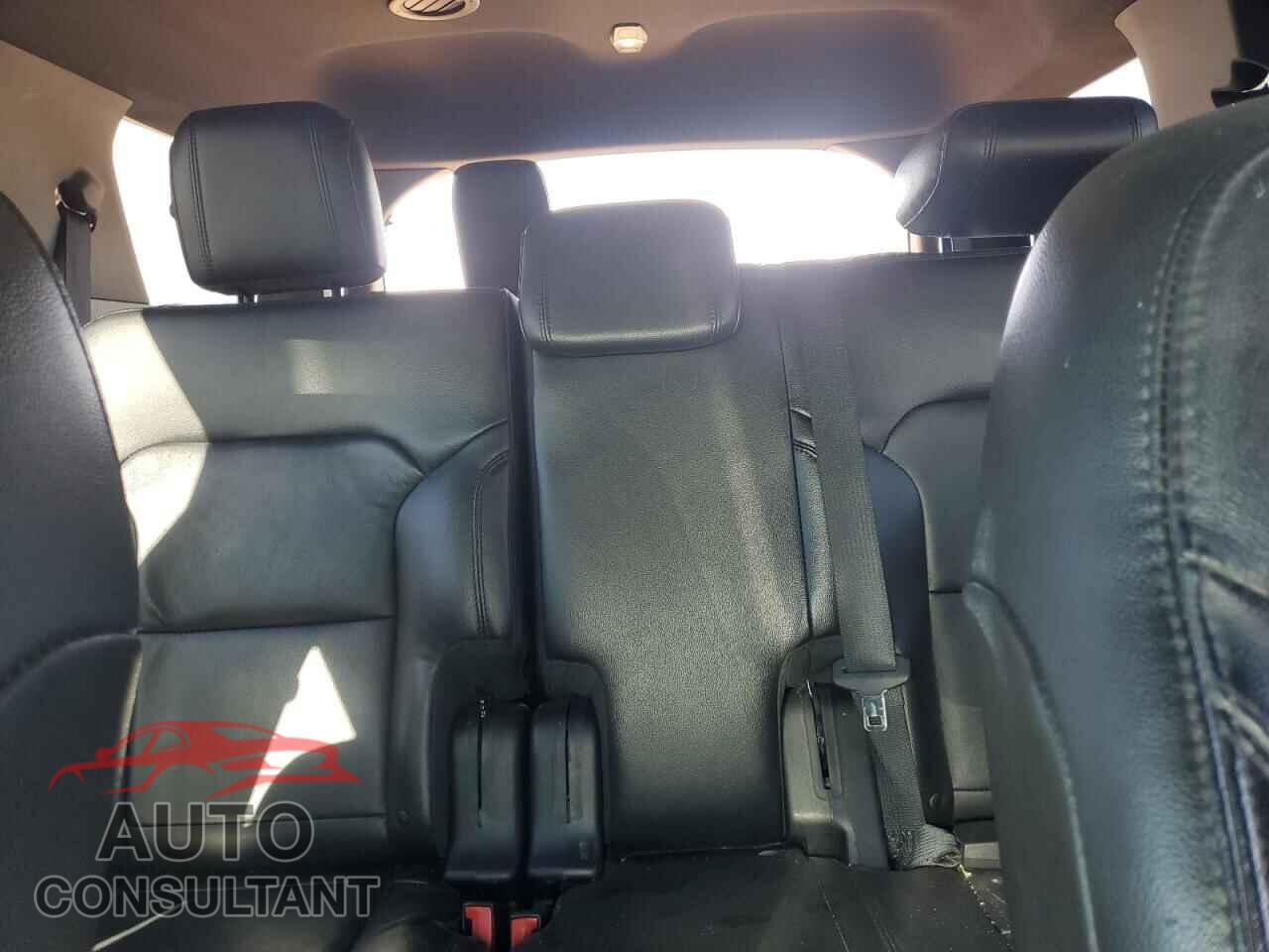 FORD EXPLORER 2018 - 1FM5K7D87JGB74791