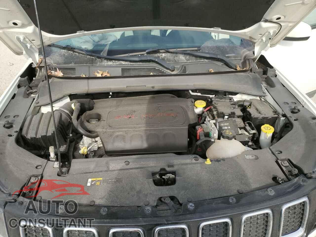 JEEP COMPASS 2018 - 3C4NJDBB8JT327923
