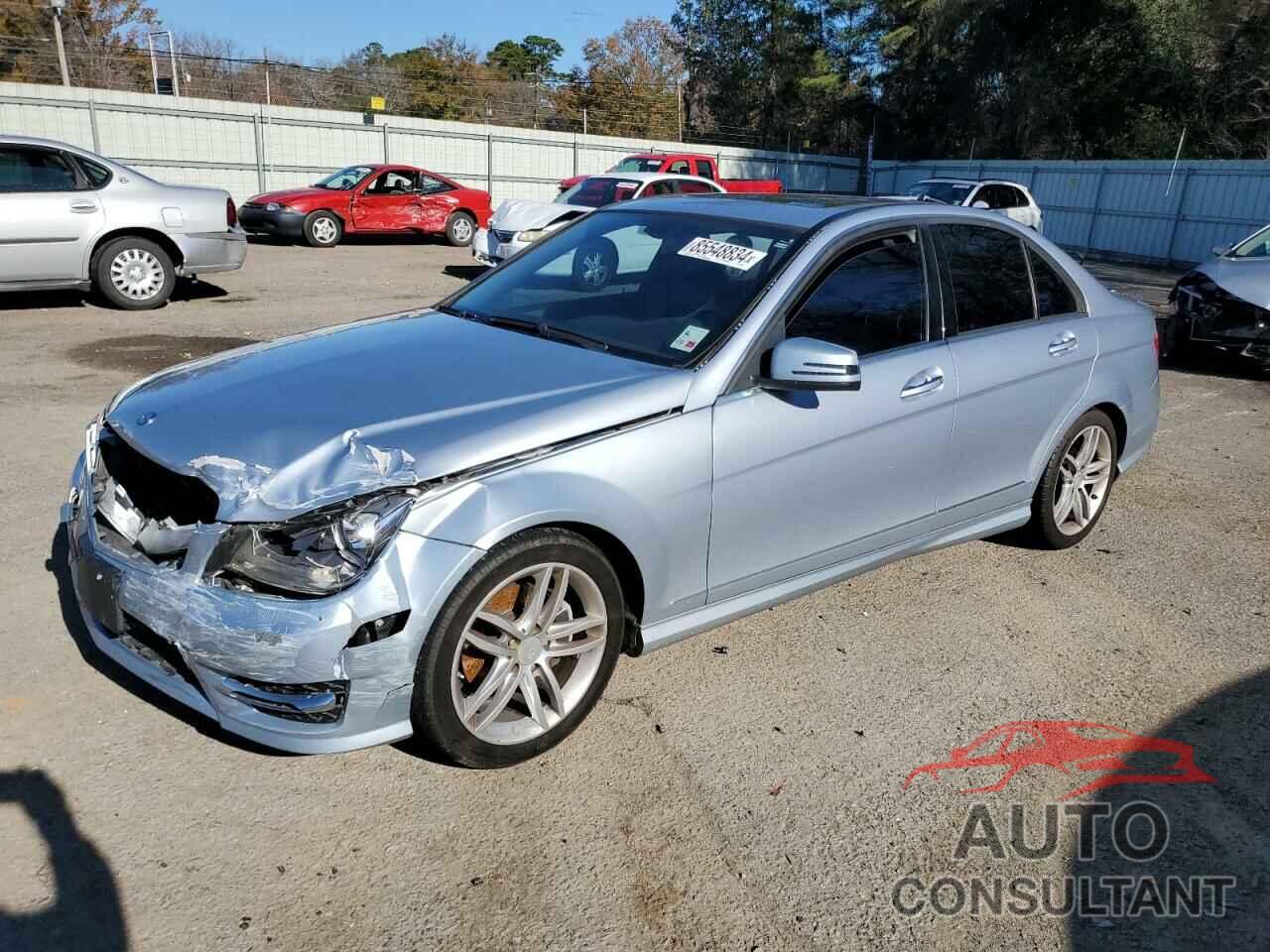 MERCEDES-BENZ C-CLASS 2013 - WDDGF4HB5DA763065