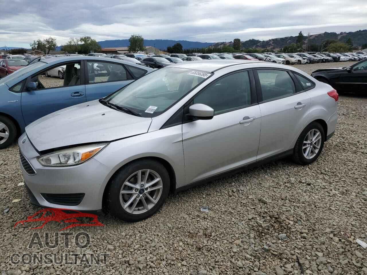 FORD FOCUS 2018 - 1FADP3FE1JL313582