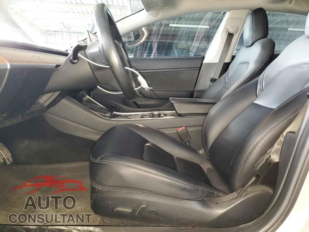 TESLA MODEL 3 2018 - 5YJ3E1EA4JF043975