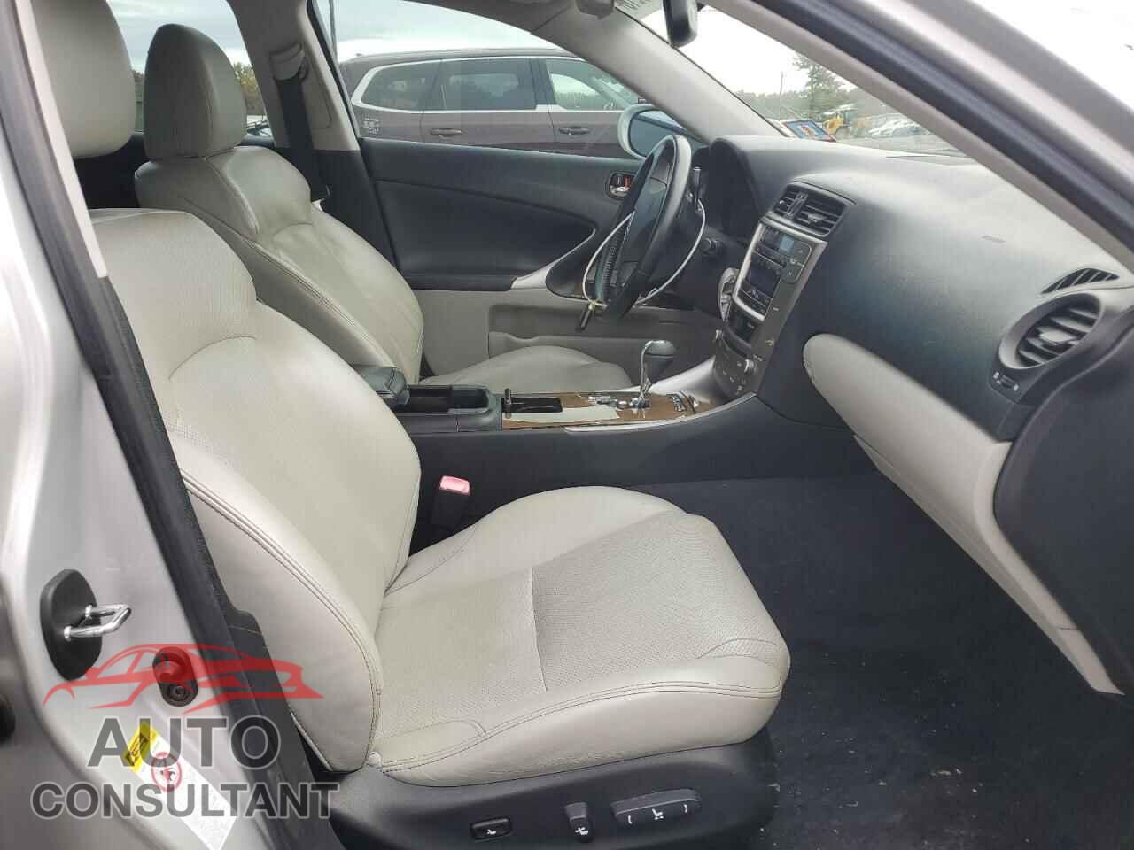 LEXUS IS 2010 - JTHCF5C24A5038050