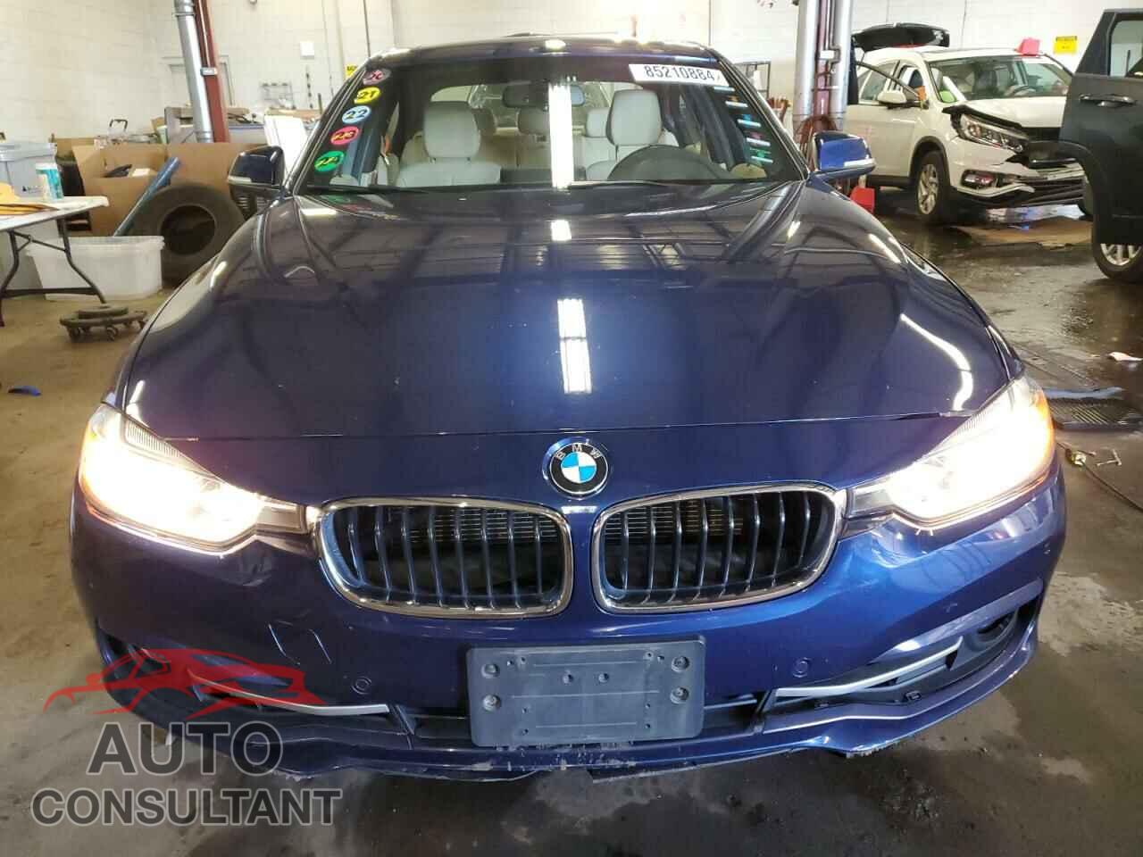 BMW 3 SERIES 2016 - WBA8E3G51GNU02157