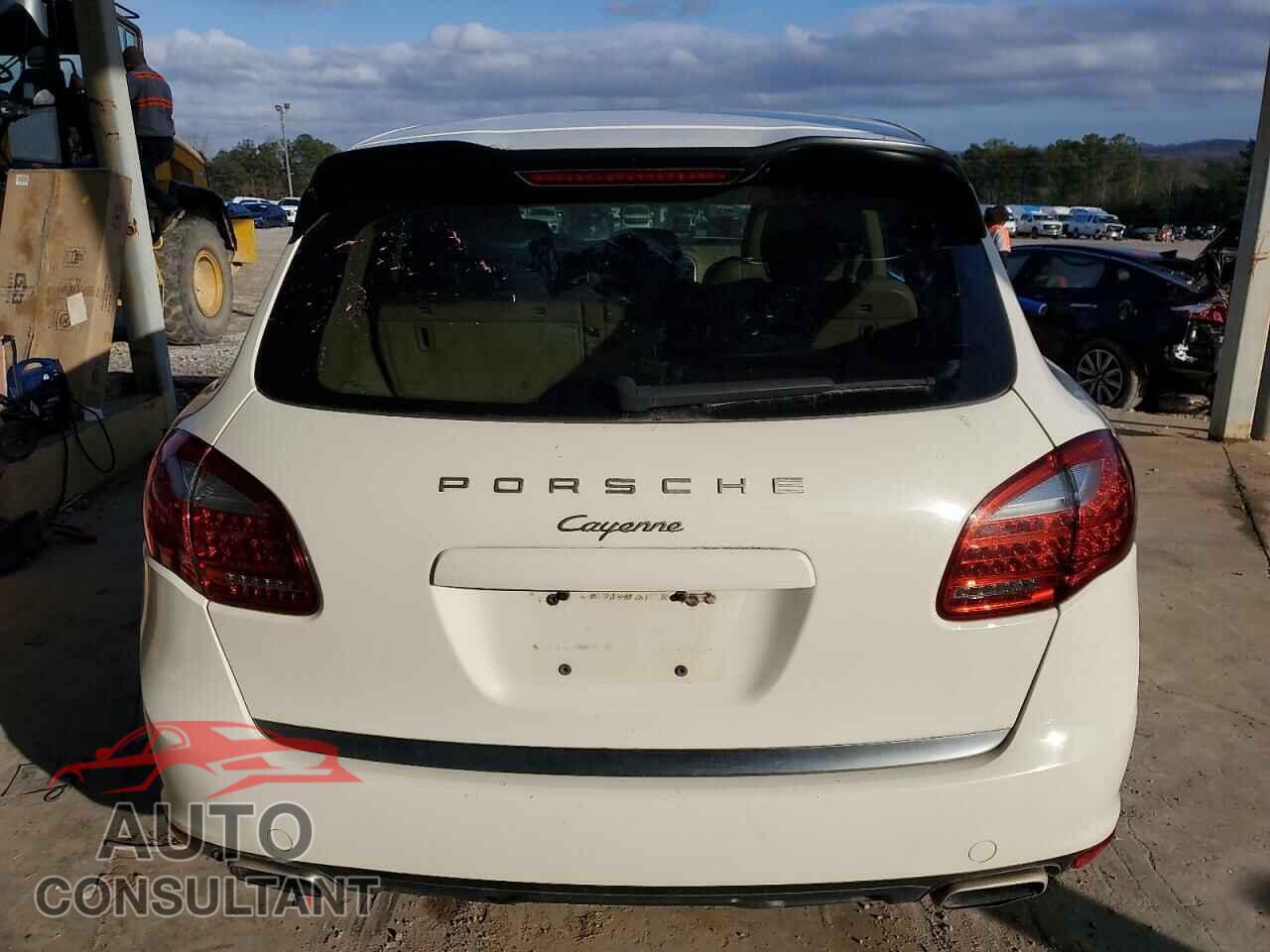 PORSCHE CAYENNE 2012 - WP1AA2A24CLA01537