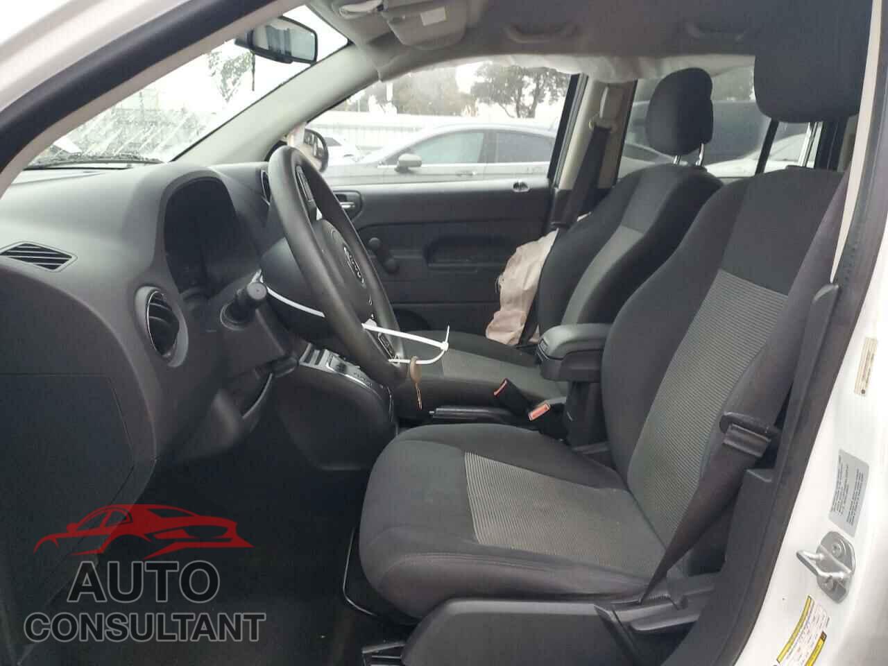 JEEP COMPASS 2015 - 1C4NJDBB0FD303502
