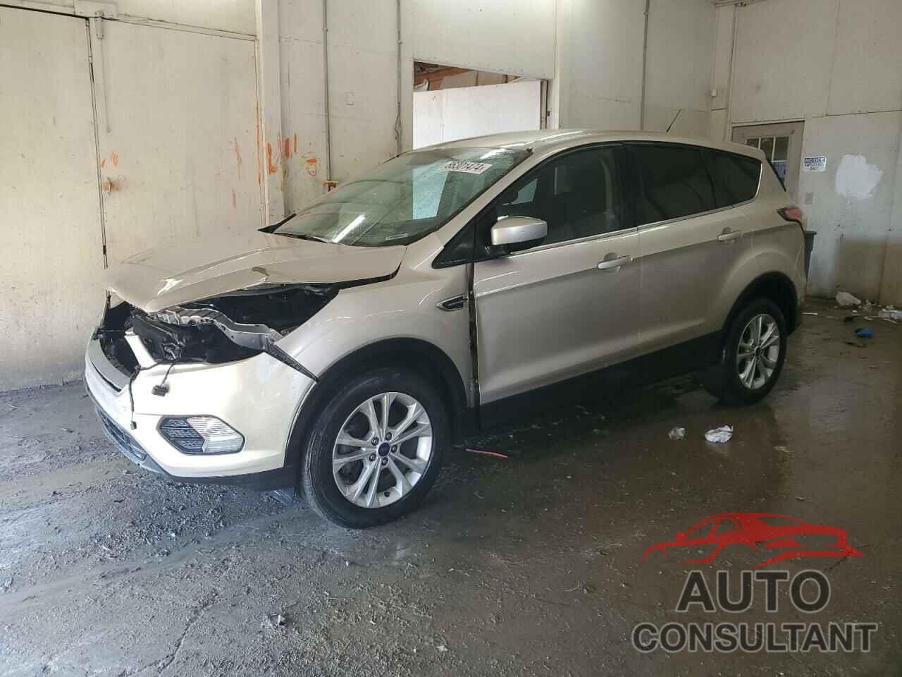FORD ESCAPE 2017 - 1FMCU9G93HUA51857