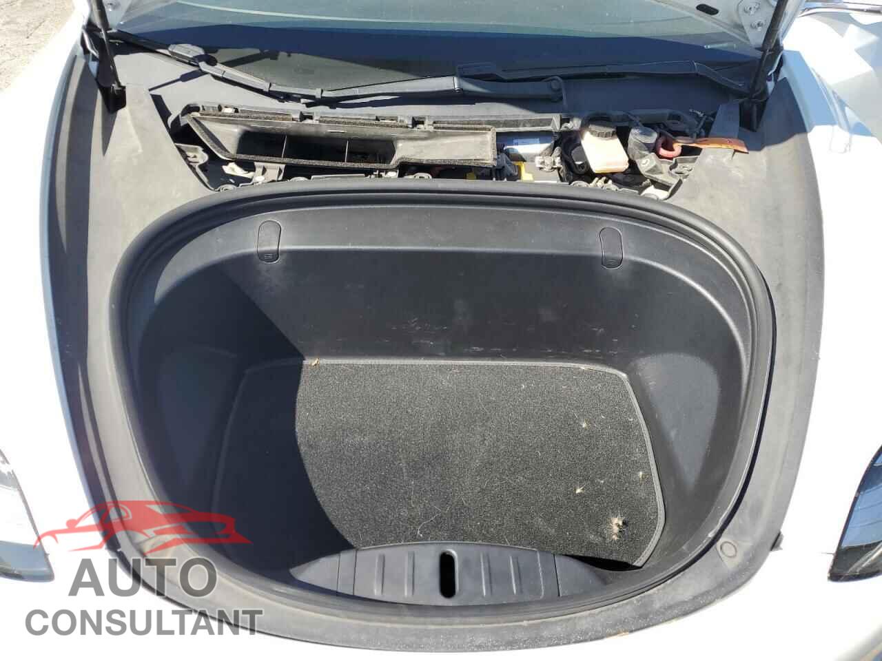 TESLA MODEL 3 2018 - 5YJ3E1EA8JF049617