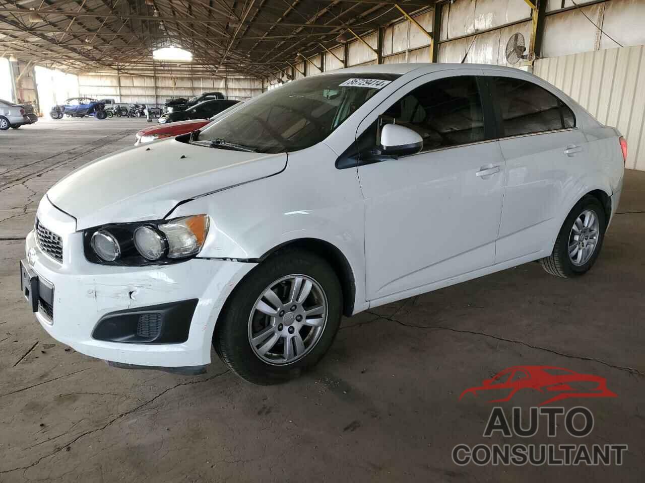 CHEVROLET SONIC 2013 - 1G1JC5SH2D4104315