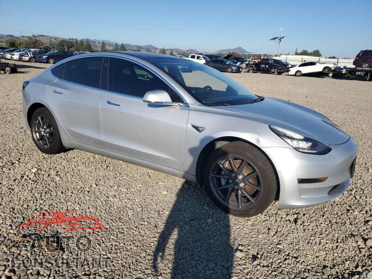 TESLA MODEL 3 2018 - 5YJ3E1EA6JF016597