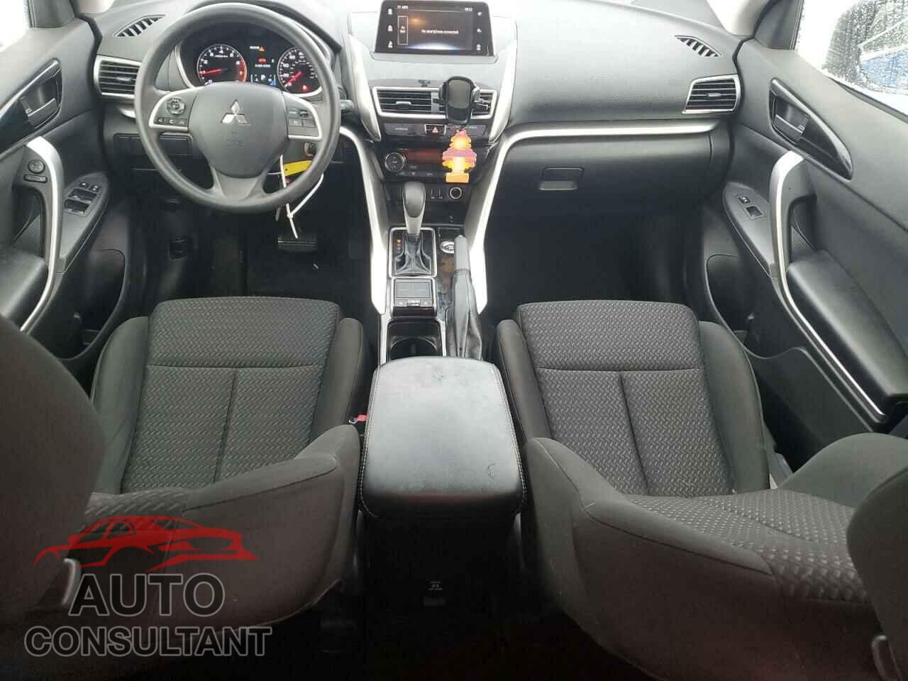 MITSUBISHI ECLIPSE 2018 - JA4AT4AA0JZ049362