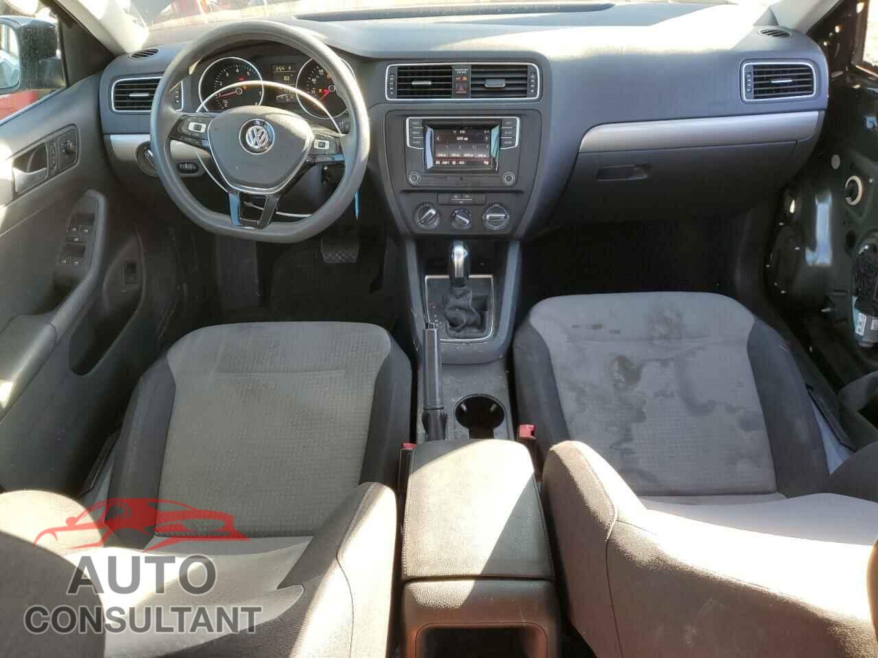 VOLKSWAGEN JETTA 2017 - 3VW2B7AJ9HM391271