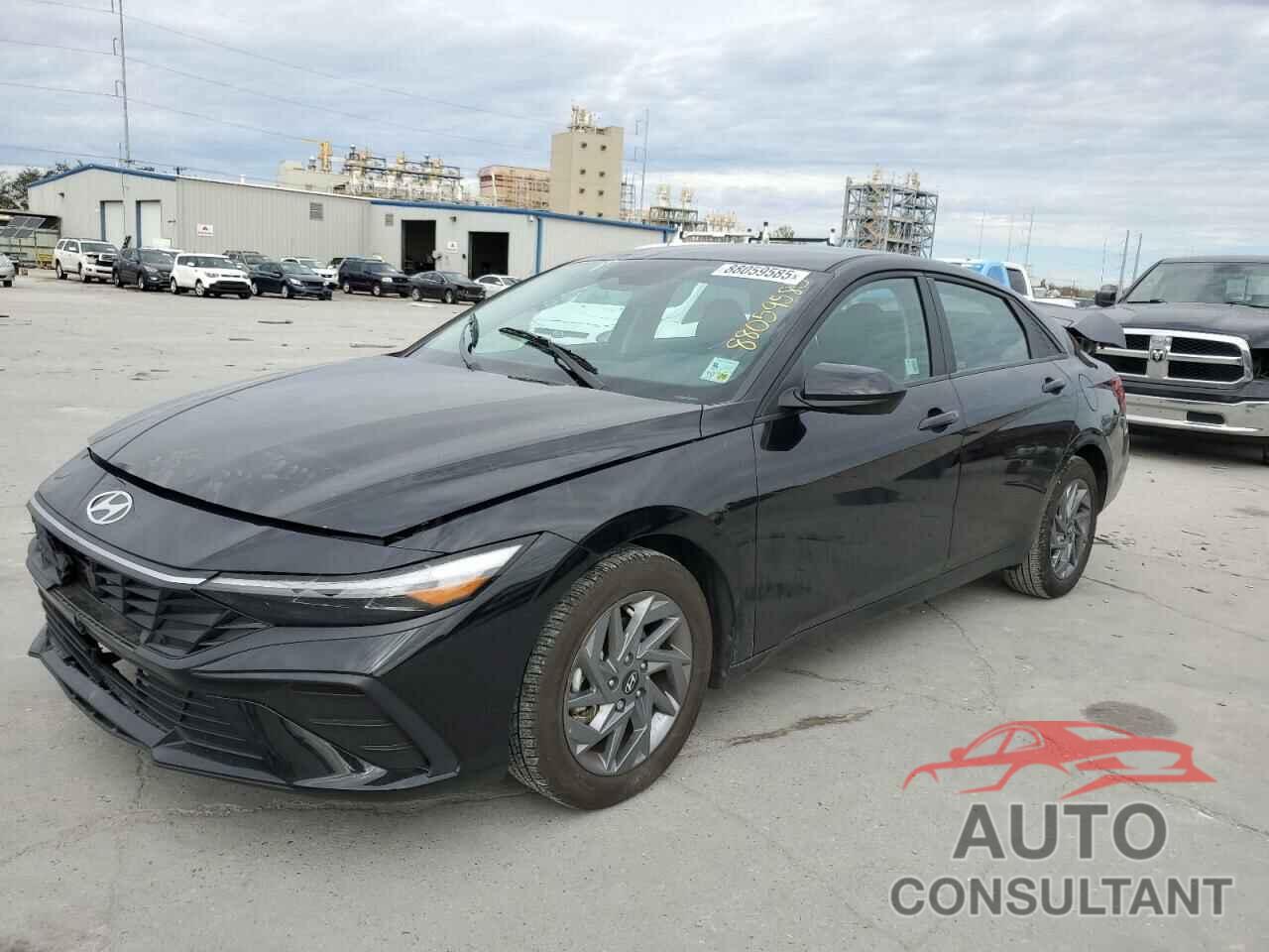HYUNDAI ELANTRA 2024 - KMHLM4DG5RU751113