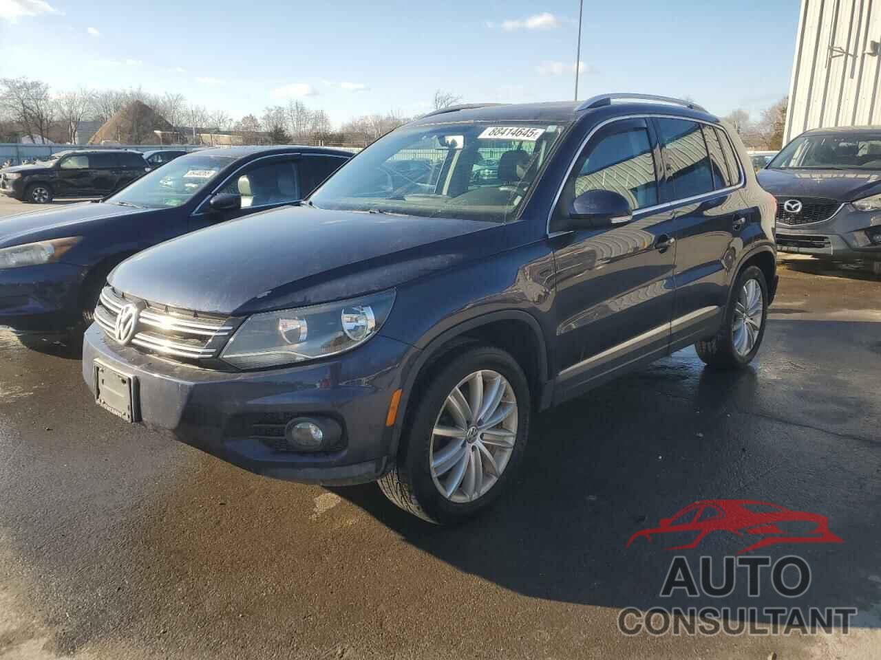 VOLKSWAGEN TIGUAN 2012 - WVGBV7AX1CW596828