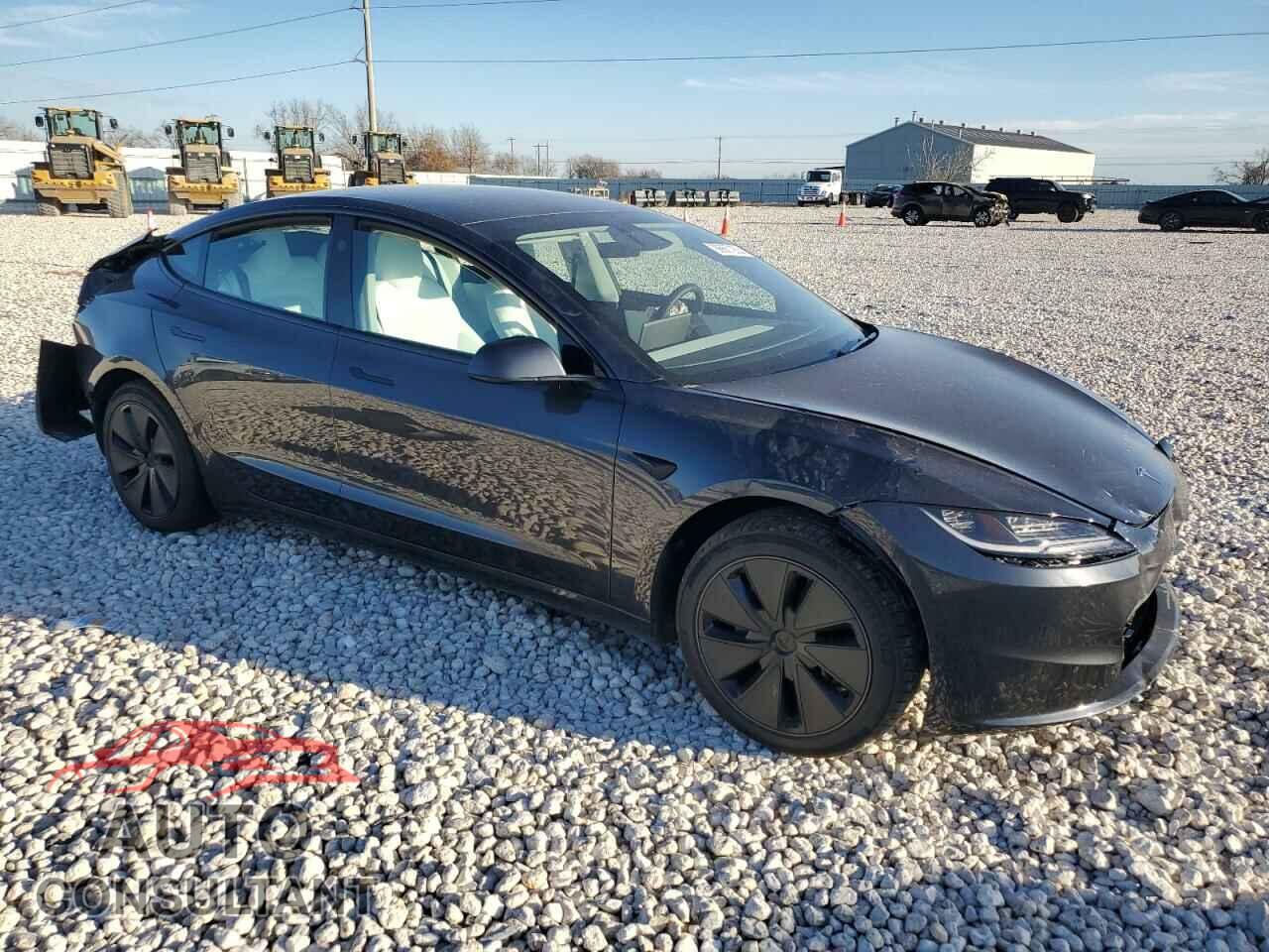 TESLA MODEL 3 2024 - 5YJ3E1EA8RF856859