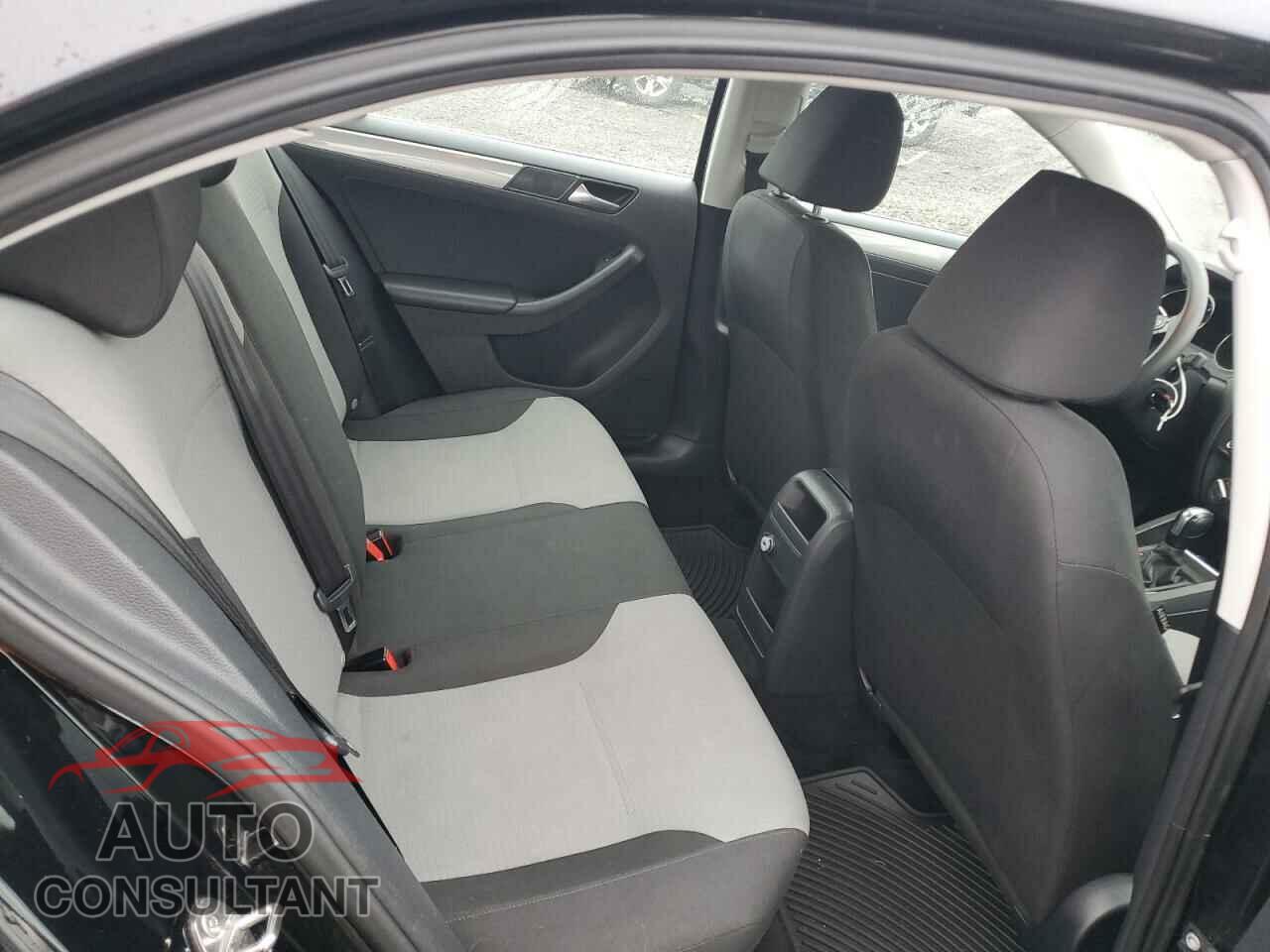 VOLKSWAGEN JETTA 2017 - 3VW2B7AJ3HM360548