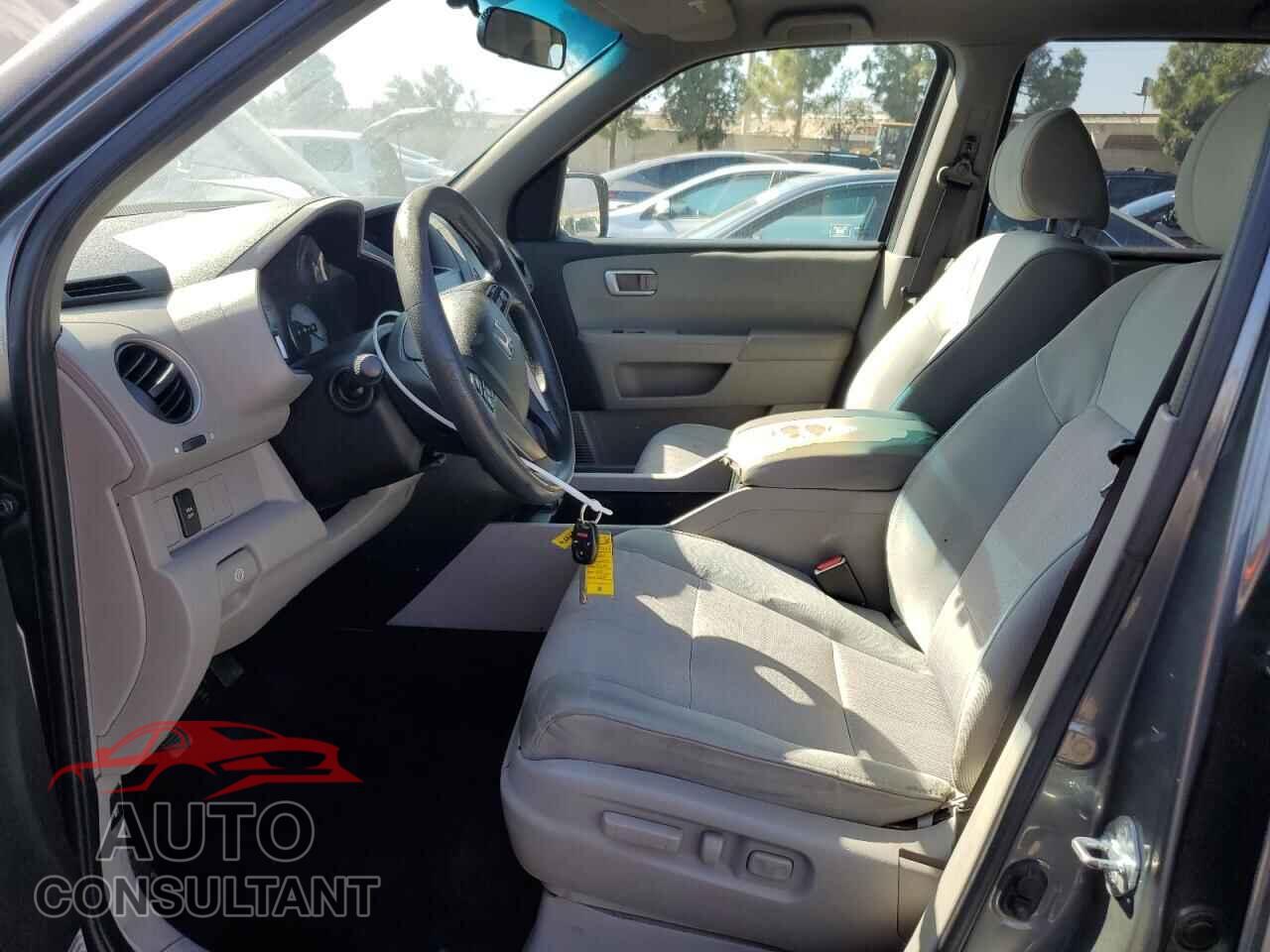 HONDA PILOT 2011 - 5FNYF3H44BB033758