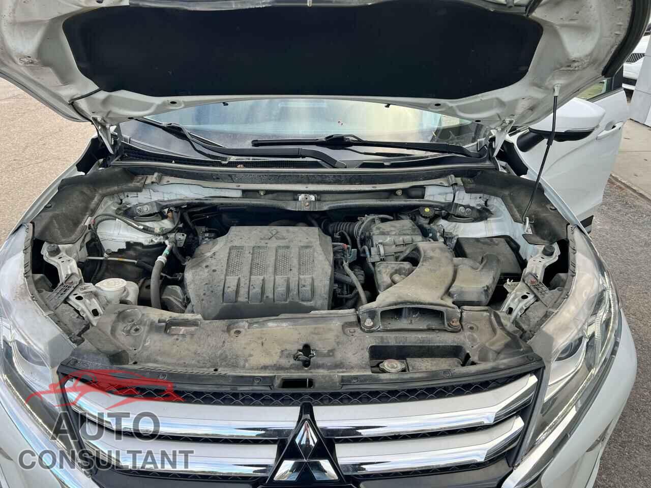 MITSUBISHI ECLIPSE 2019 - JA4AT5AA5KZ000360