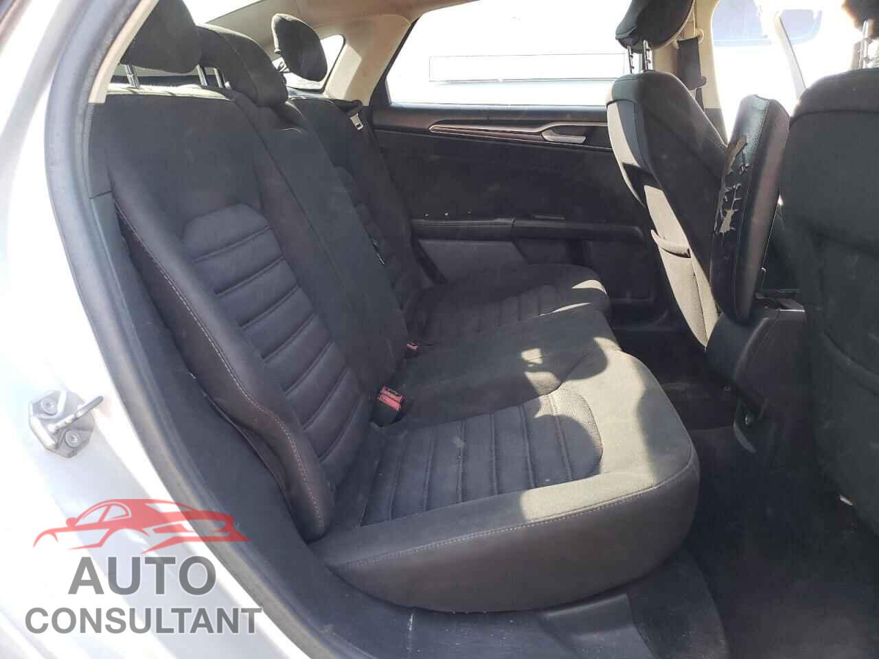 FORD FUSION 2017 - 3FA6P0G72HR102944