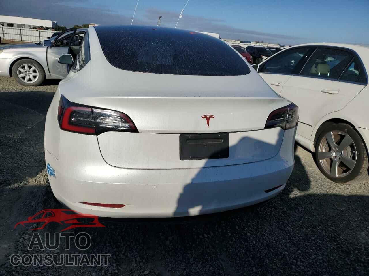 TESLA MODEL 3 2021 - 5YJ3E1EA7MF023112