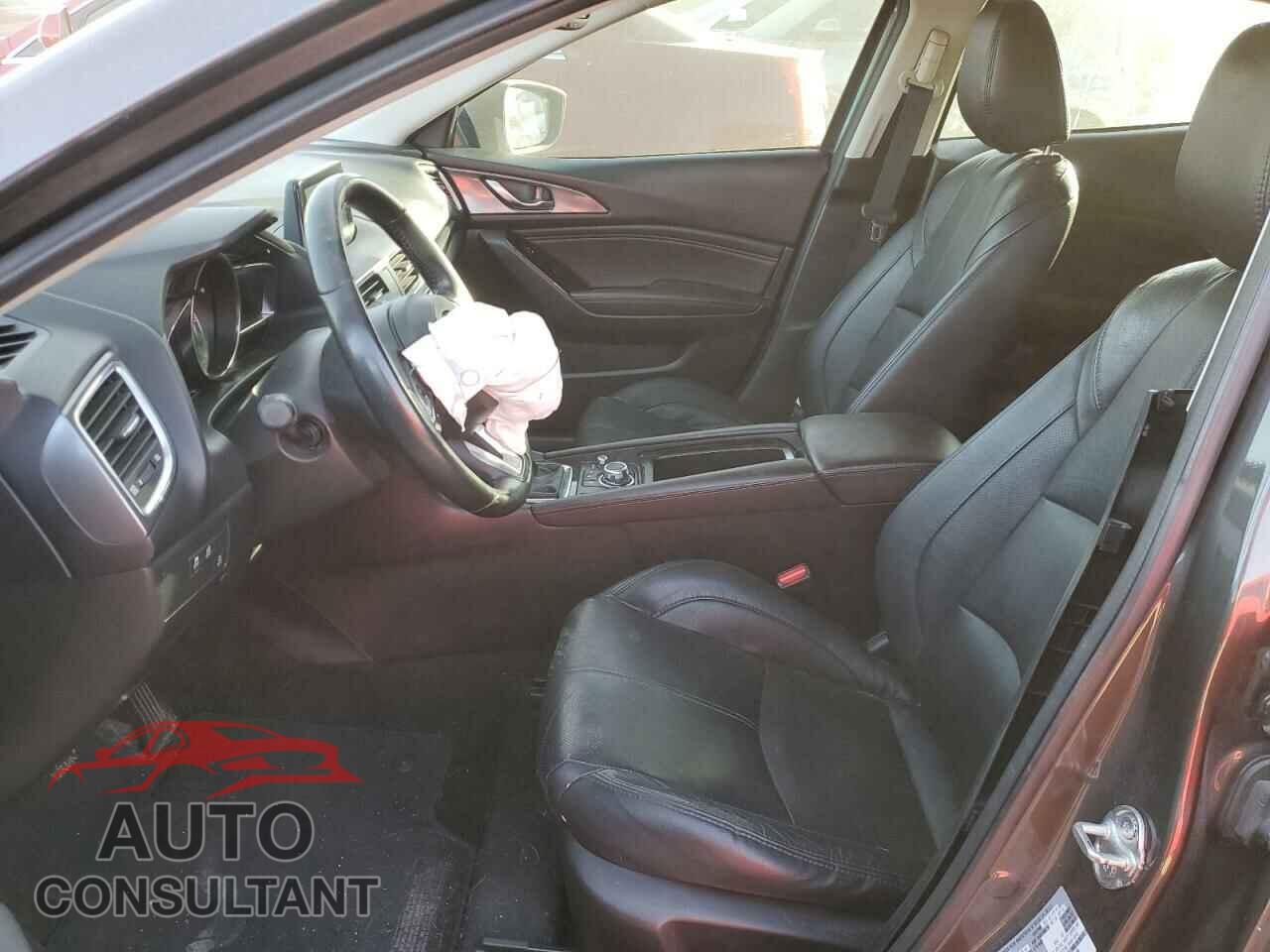 MAZDA 3 2018 - 3MZBN1M31JM203494