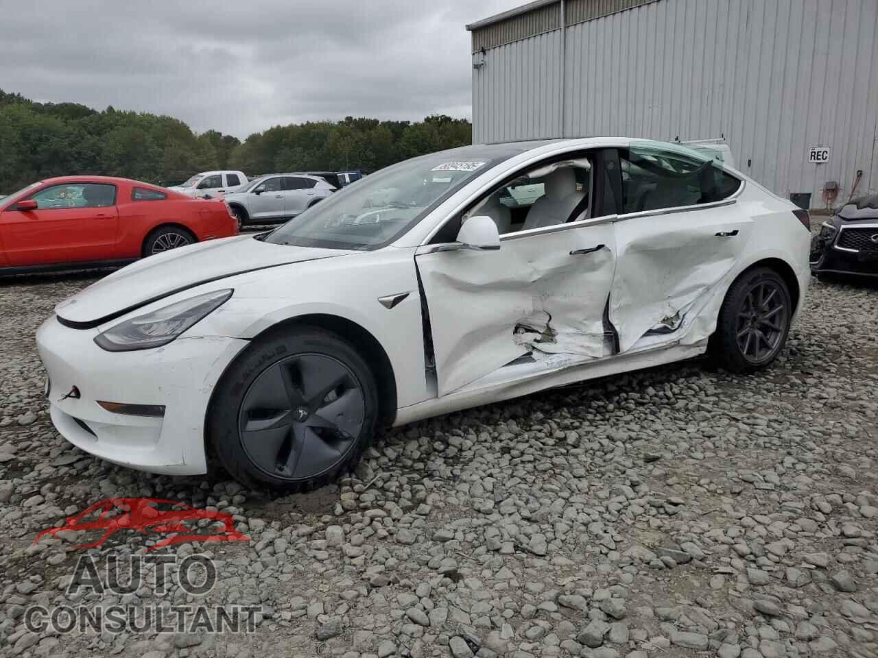 TESLA MODEL 3 2020 - 5YJ3E1EB6LF525410
