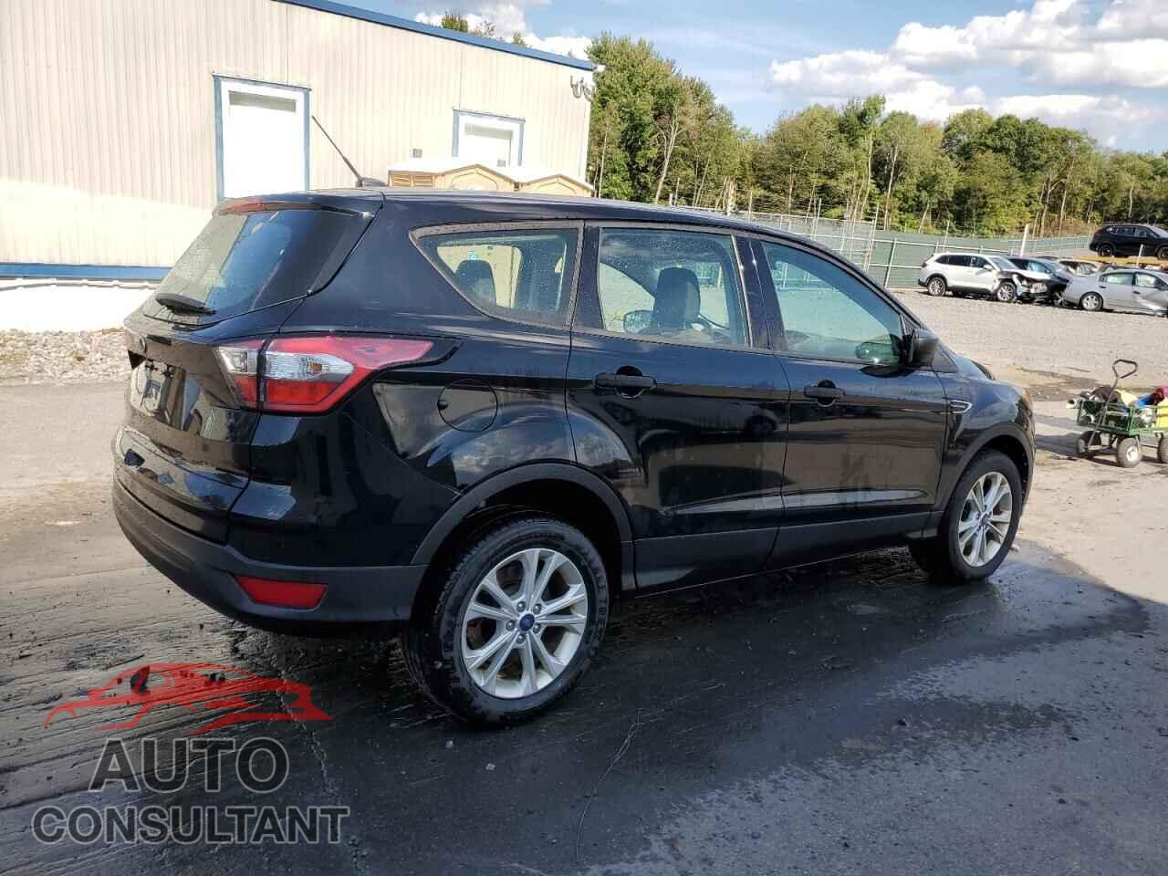 FORD ESCAPE 2018 - 1FMCU0F71JUB83047