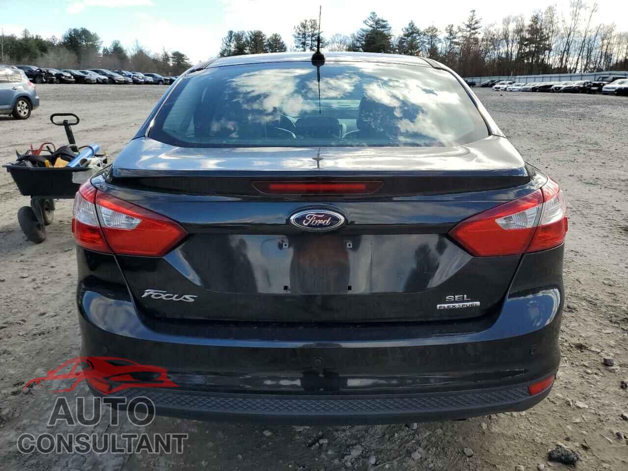 FORD FOCUS 2012 - 1FAHP3H22CL460260