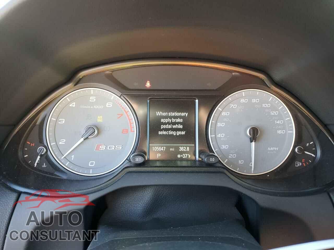 AUDI SQ5 2015 - WA1CGAFP5FA140125