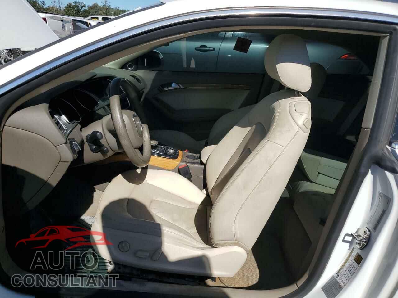 AUDI A5 2009 - WAUDK78T19A028316