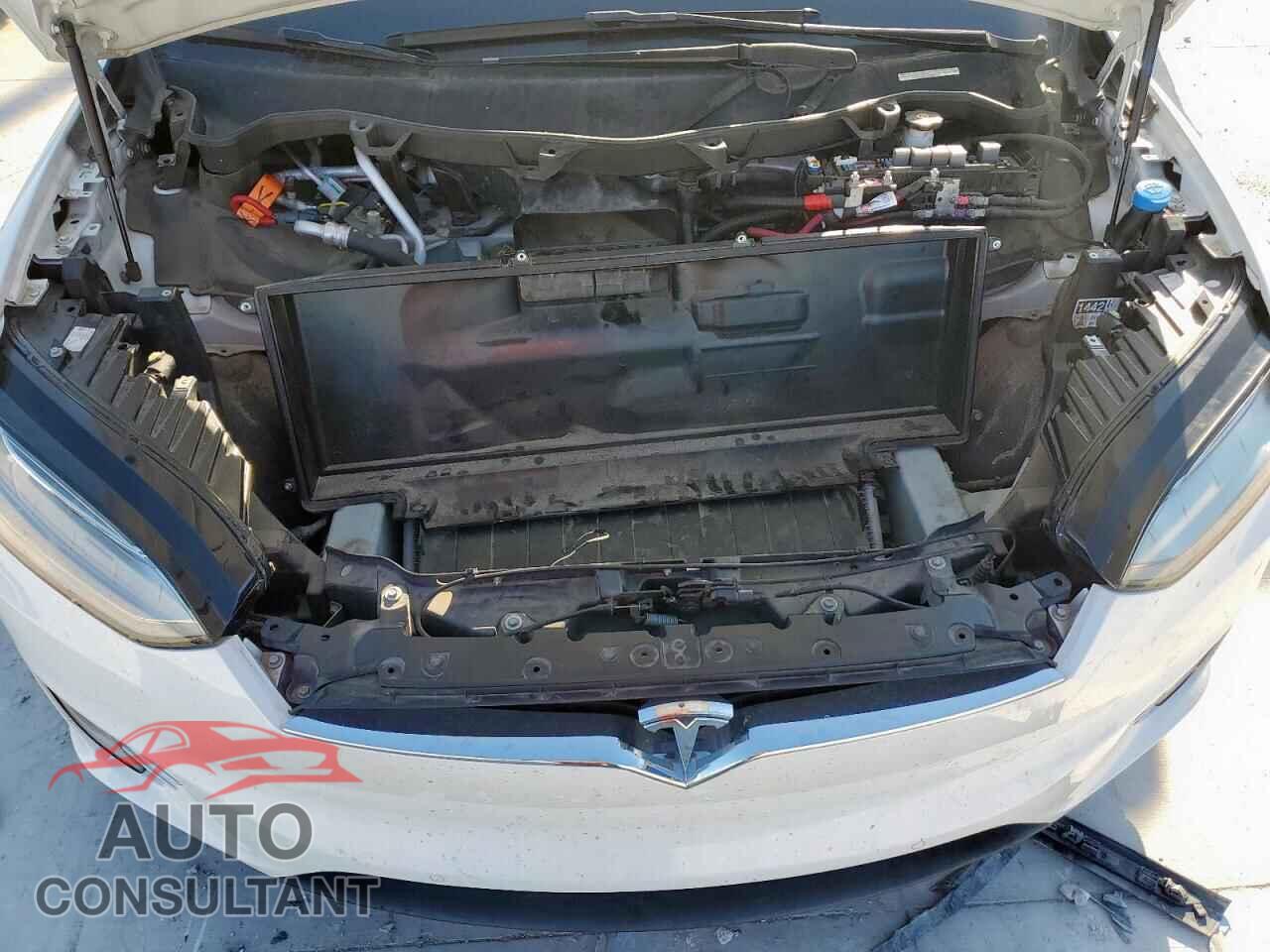 TESLA MODEL X 2017 - 5YJXCAE26HF034284