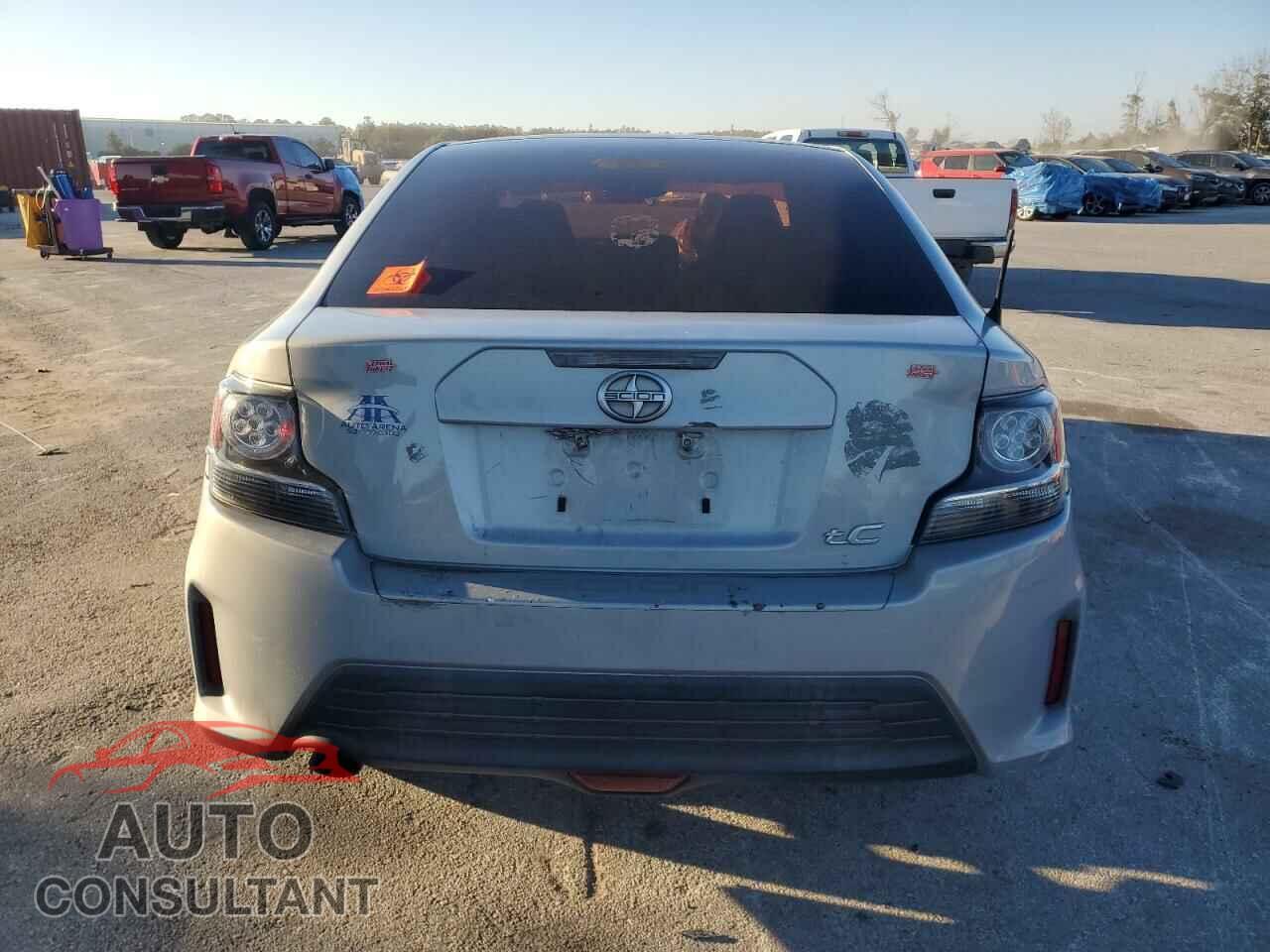 TOYOTA SCION 2014 - JTKJF5C77E3072899