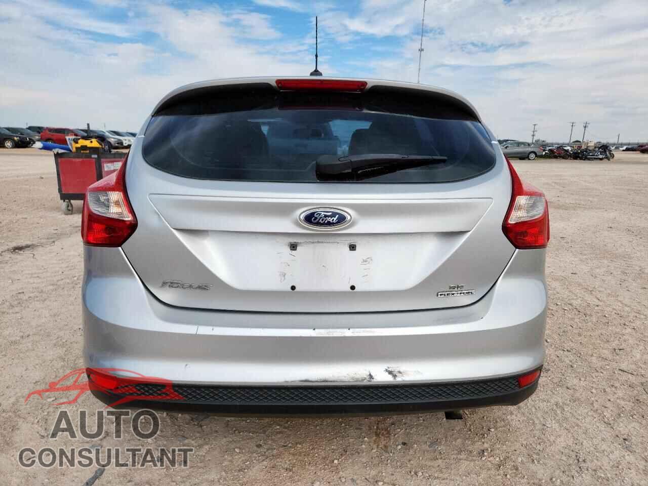 FORD FOCUS 2013 - 1FADP3K23DL282609