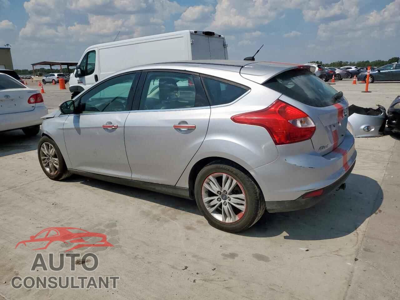 FORD FOCUS 2012 - 1FAHP3M21CL333487