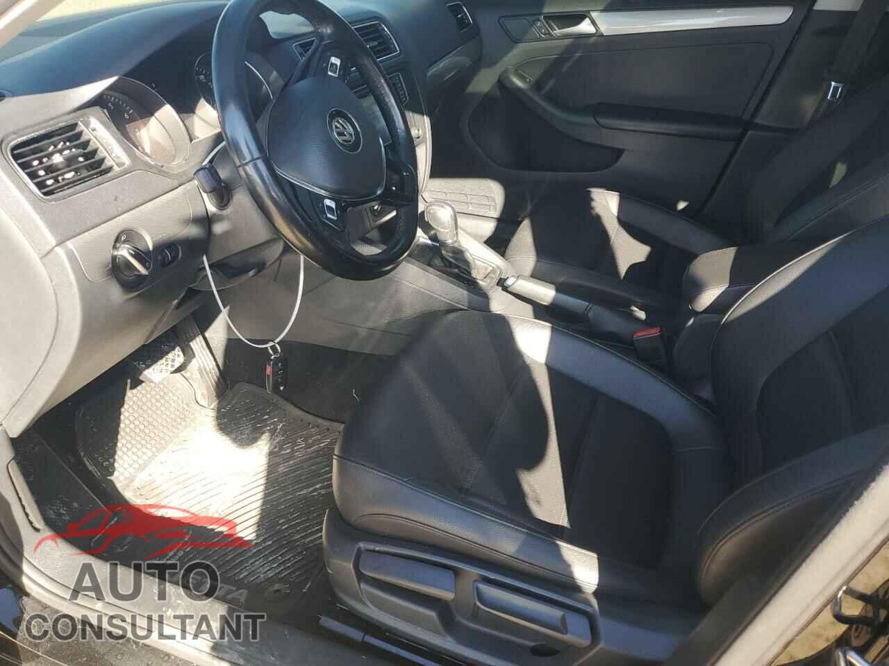 VOLKSWAGEN JETTA 2017 - 3VWDB7AJ2HM396465