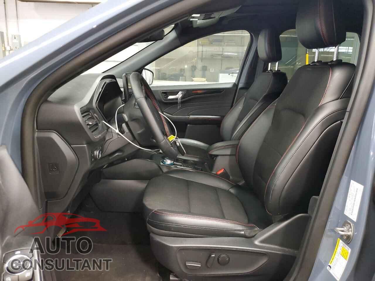 FORD ESCAPE ST 2025 - 1FMCU9NZ2SUA96542
